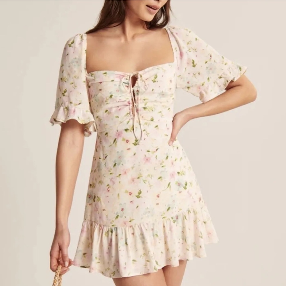 Abercrombie Floral Keyhole Mini Dress